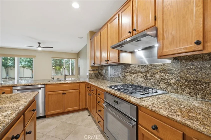 31945 Pasos Place photo 5