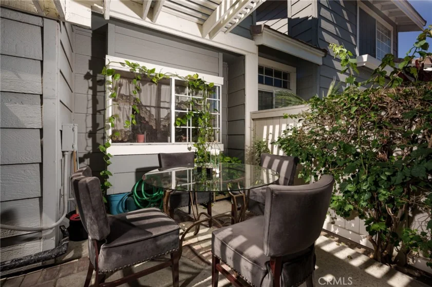 13576 Eucalyptus Street photo 22