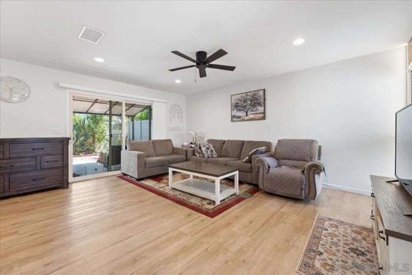 503 Smoketree Glen photo 13