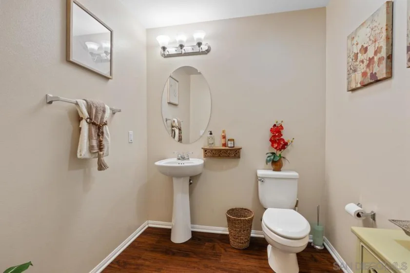 1305 Isabella Way photo 20