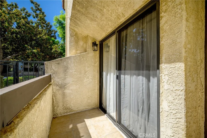 543 W Stocker Street #14 photo 20