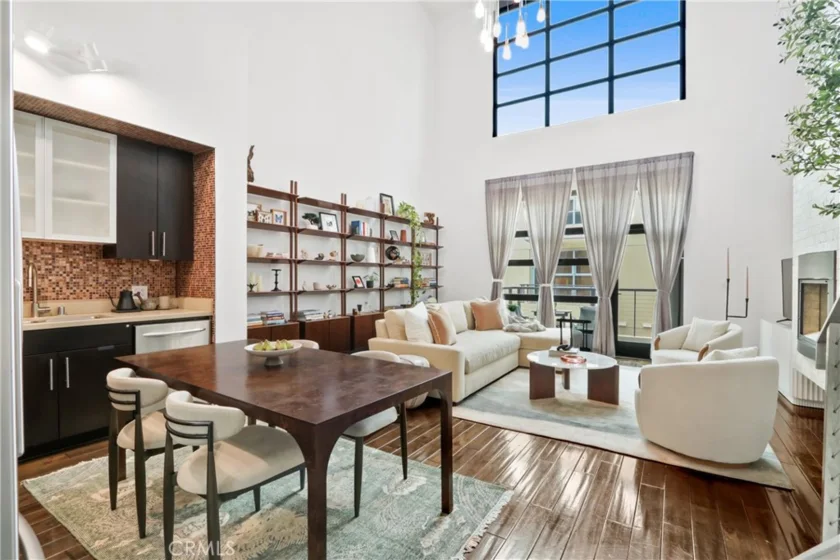 133 N The Promenade #417 photo 27