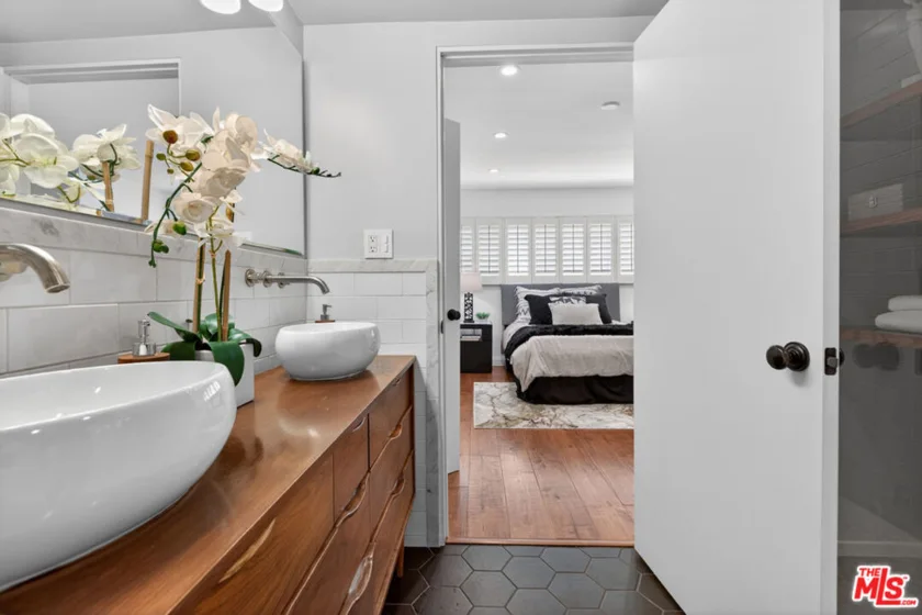4563 Finley Avenue #3 photo 39