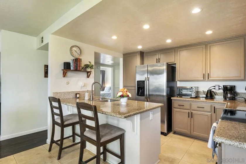 355 N N Melrose Drive #E photo 9