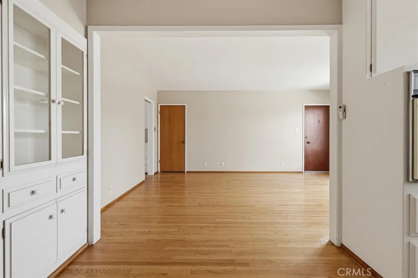 2060 E 3rd Street #3 photo 21