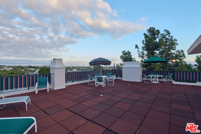 8530 Holloway Drive #303 photo 21