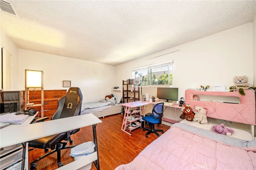 5539 Cajon photo 17