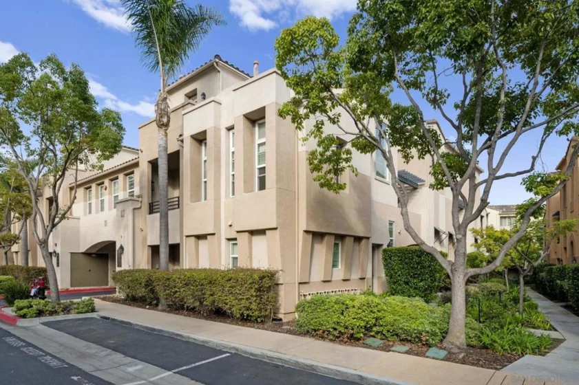 2847 Escala Circle photo 1