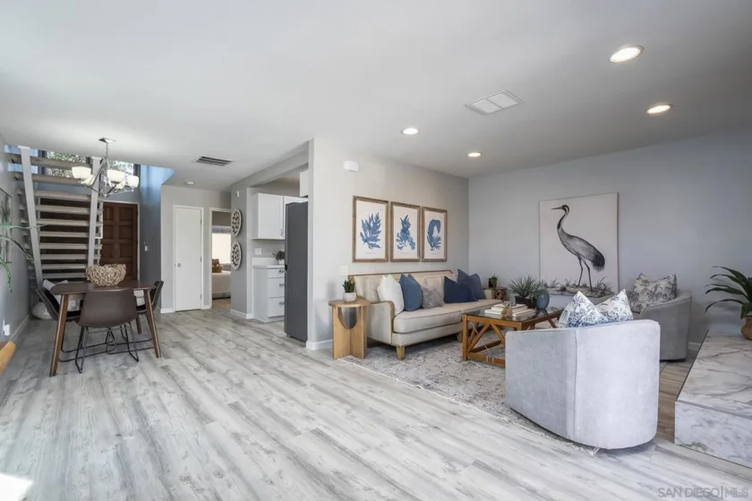 4242 Loma Riviera photo 5