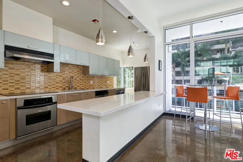 645 W 9th Street #240 photo 25