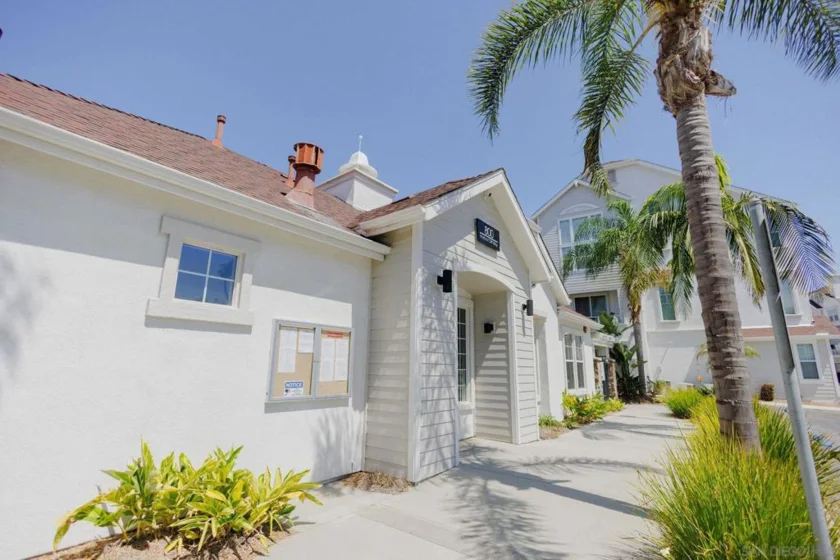 810 Harbor Cliff Way #230 photo 50