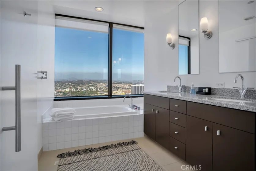 1100 Wilshire Boulevard #3302 photo 29