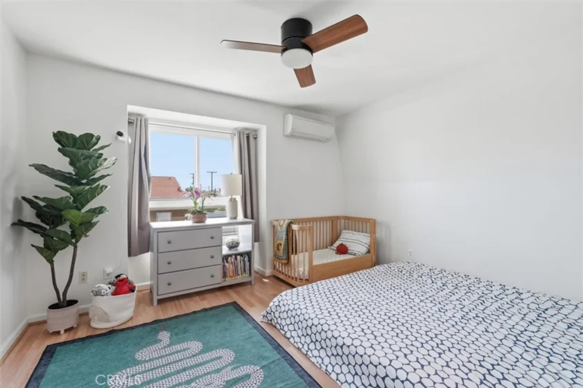 1355 Loma Avenue #310 photo 18