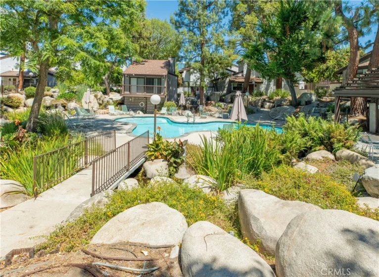 6275 Canoga #61 photo 25