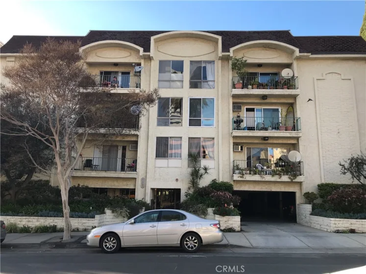 11733 Goshen Avenue #205 photo 1