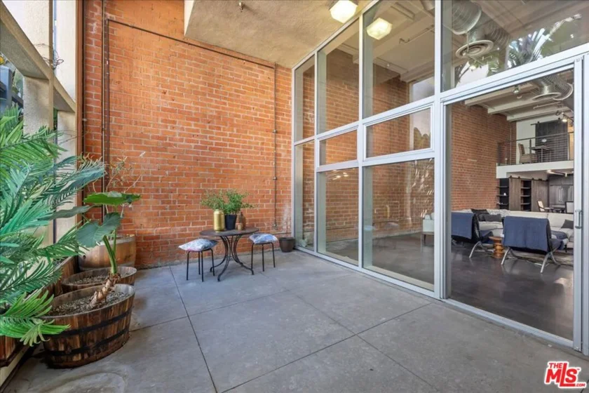 120 S Hewitt Street #6 photo 16