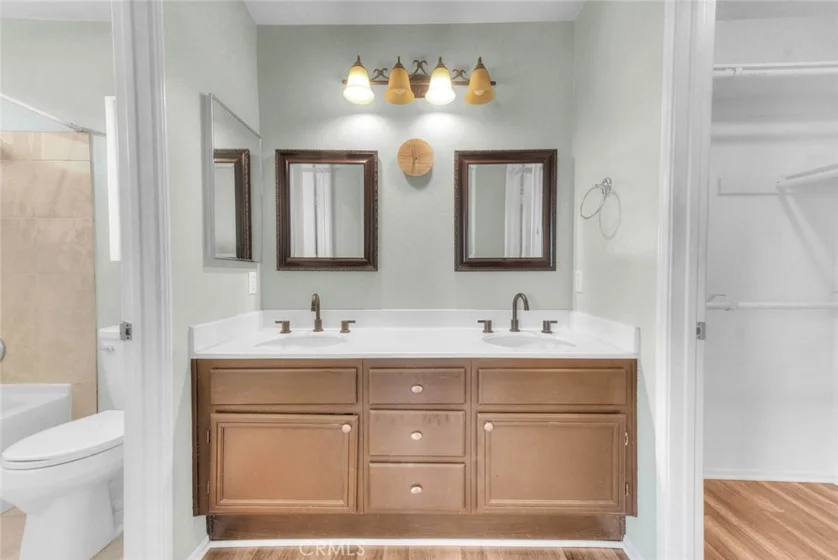 523 Towergrove photo 24