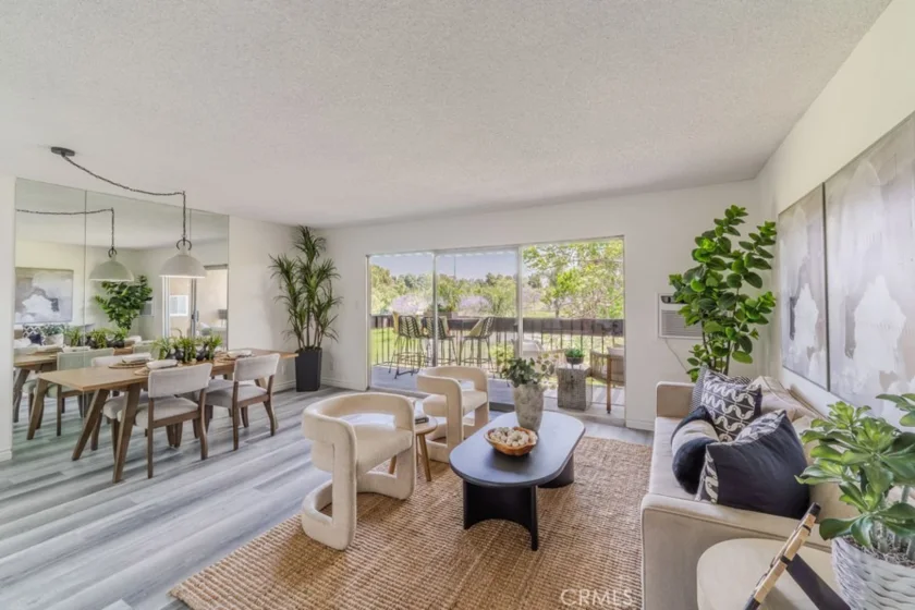 1061 Park Avenue #302 photo 1
