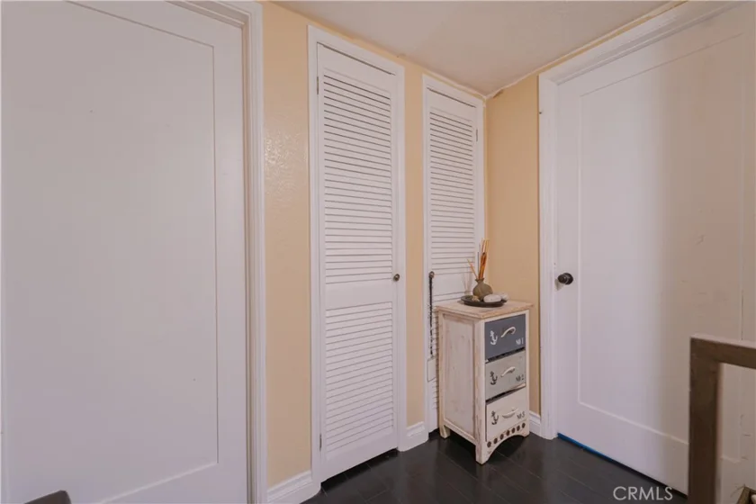 1416 N Vista photo 21