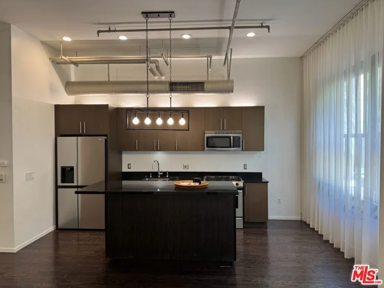 1645 N Vine Street #303 photo 10