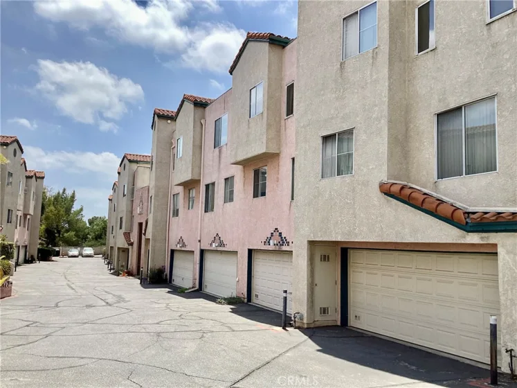 13901 Olive View Lane #2 photo 24