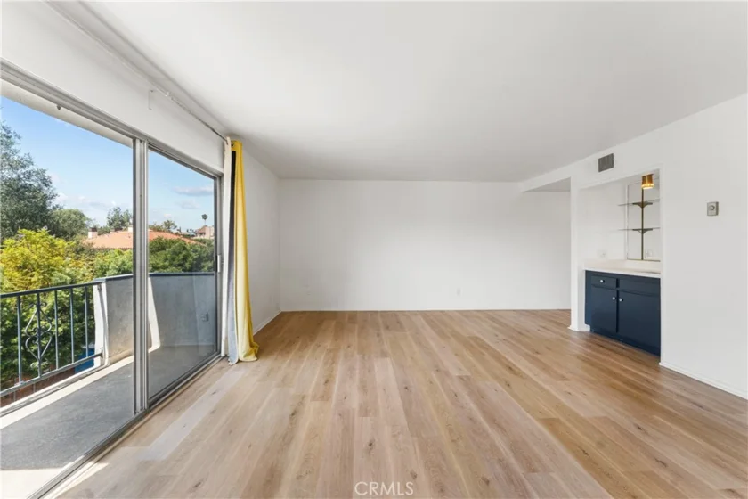 972 E California #207 photo 12