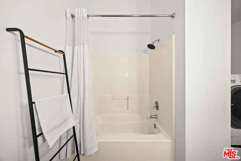 420 S San Pedro Street #628 photo 16
