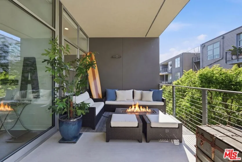 4080 Glencoe Avenue #317 photo 9