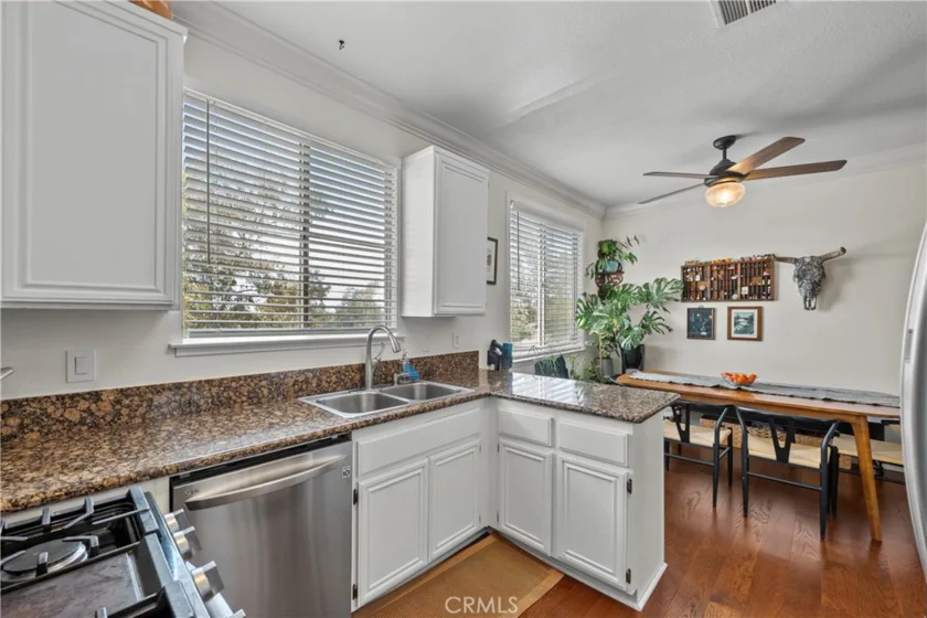 13901 Olive View Lane #27 photo 9
