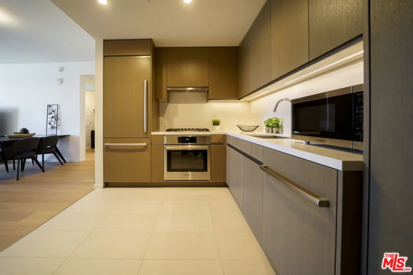 889 Francisco Street #2610 photo 13