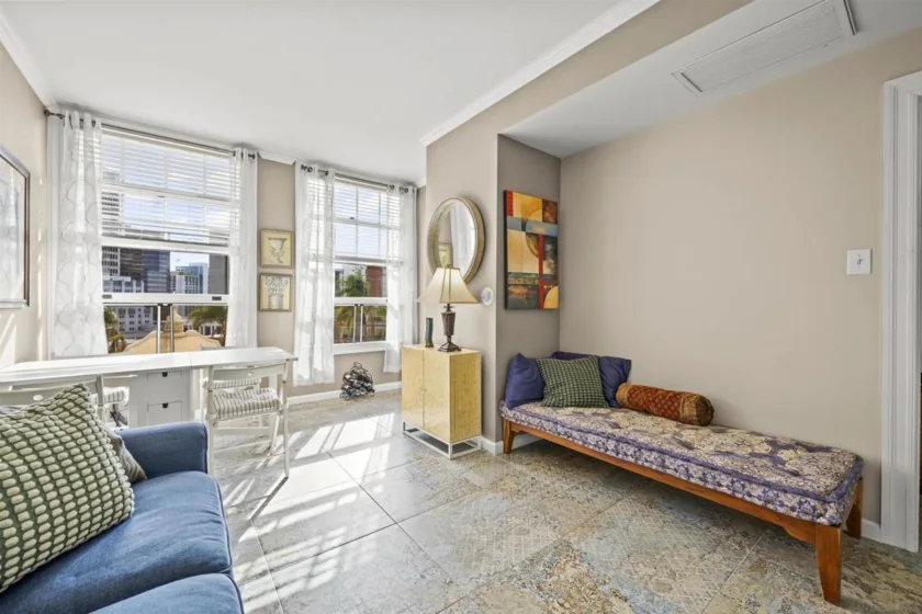 702 Ash Street #300 photo 1