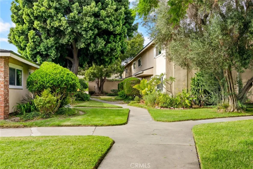 630 S Knott Avenue #25 photo 2