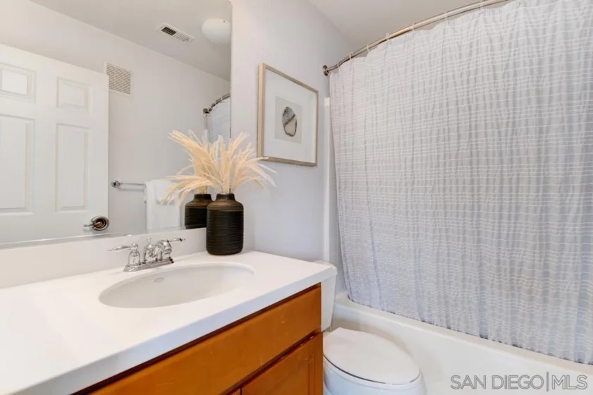 2591 Escala Circle photo 8