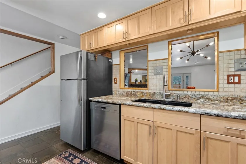 23821 Hillhurst Drive #4 photo 2