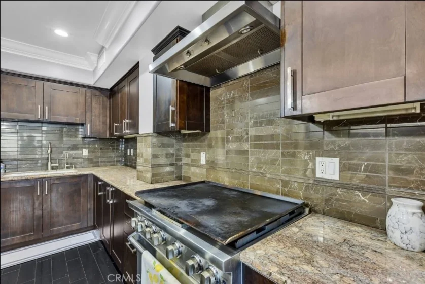 155 Cordova Street #203 photo 17