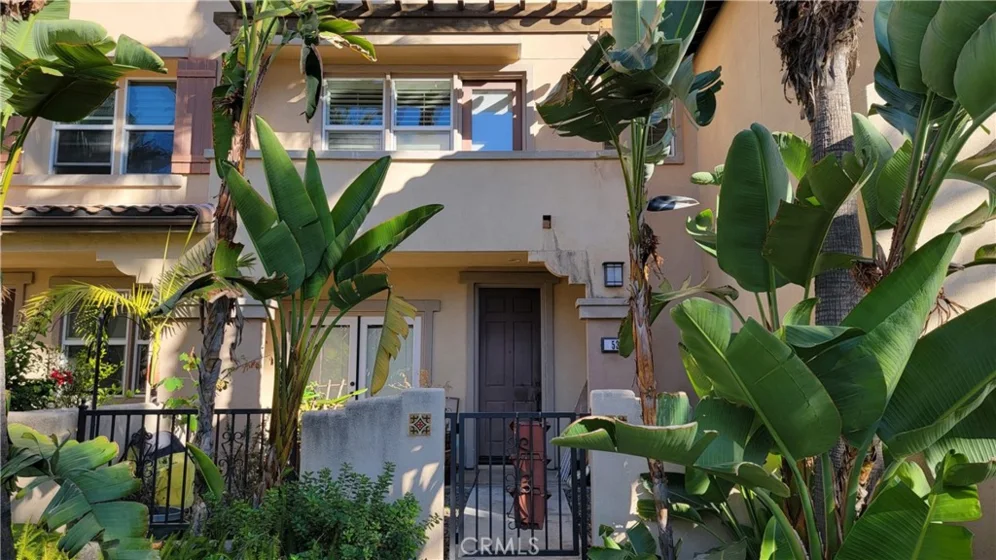 53 Walter Way photo 1