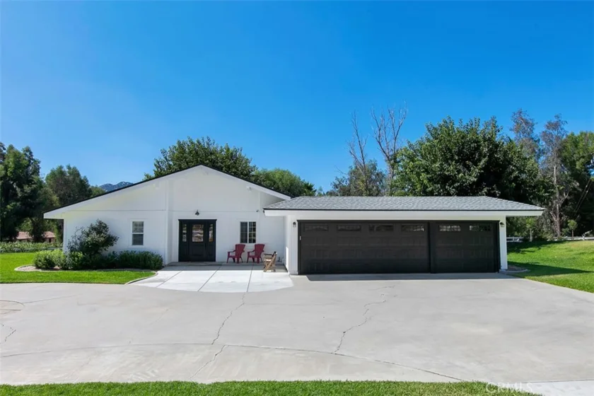 42000 Yorba Avenue photo