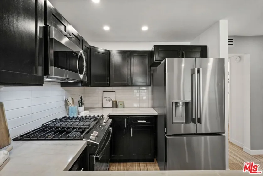 11230 Peach Grove Street #208 photo 5