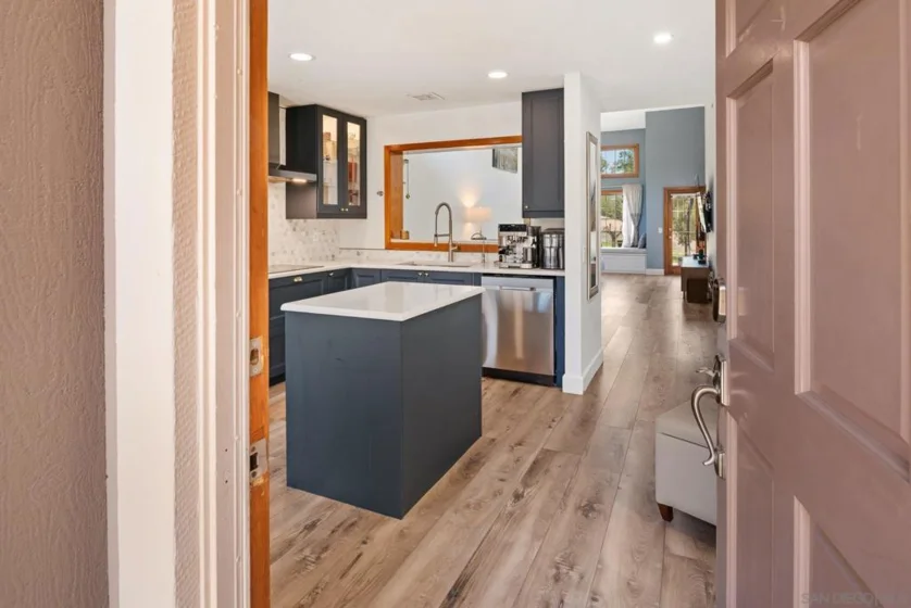 8647 Circle R Valley photo 5