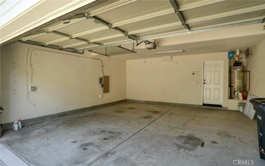 15247 Cambridge Street photo 26