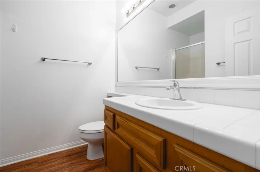 127 Jadestone photo 23