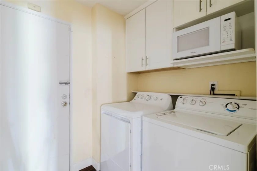 5333 Zelzah Avenue #203 photo 9