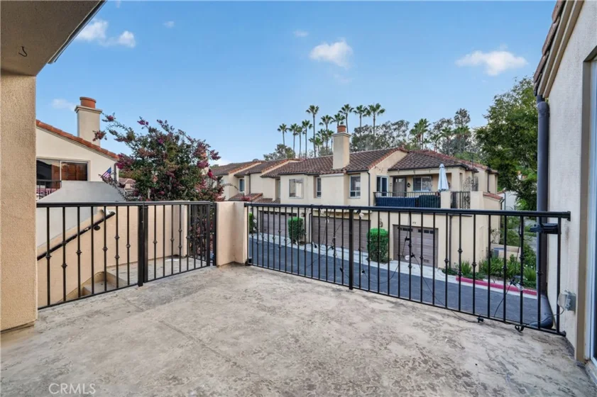 88 Corsica Drive photo 4