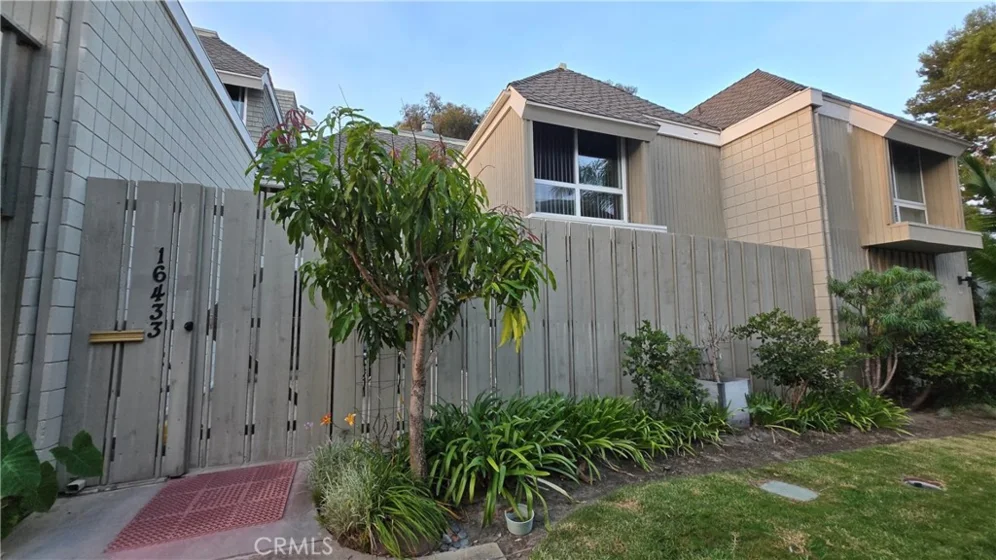 16433 Wimbledon photo 11