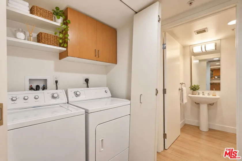13700 Marina Pointe Drive #1411 photo 11
