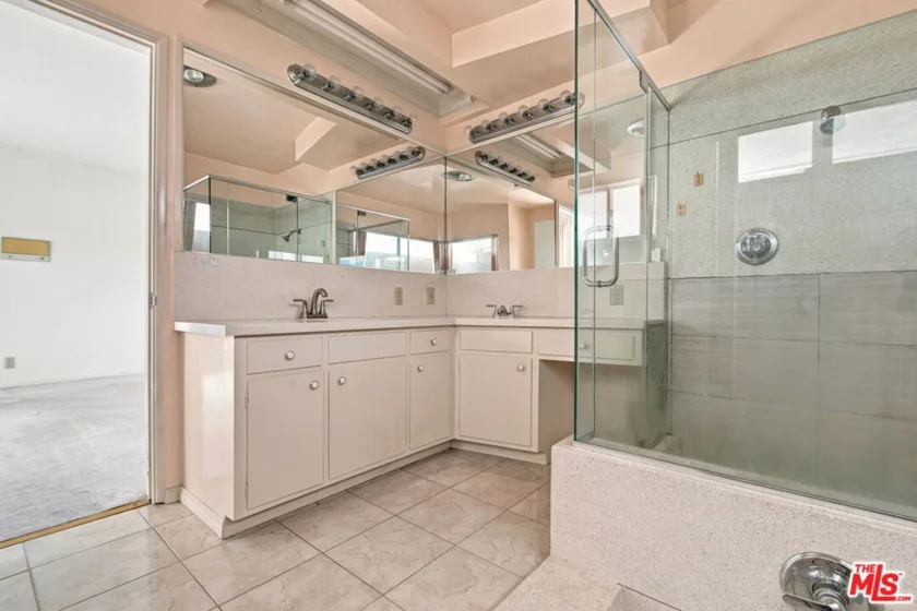 5452 W 57th Street photo 29