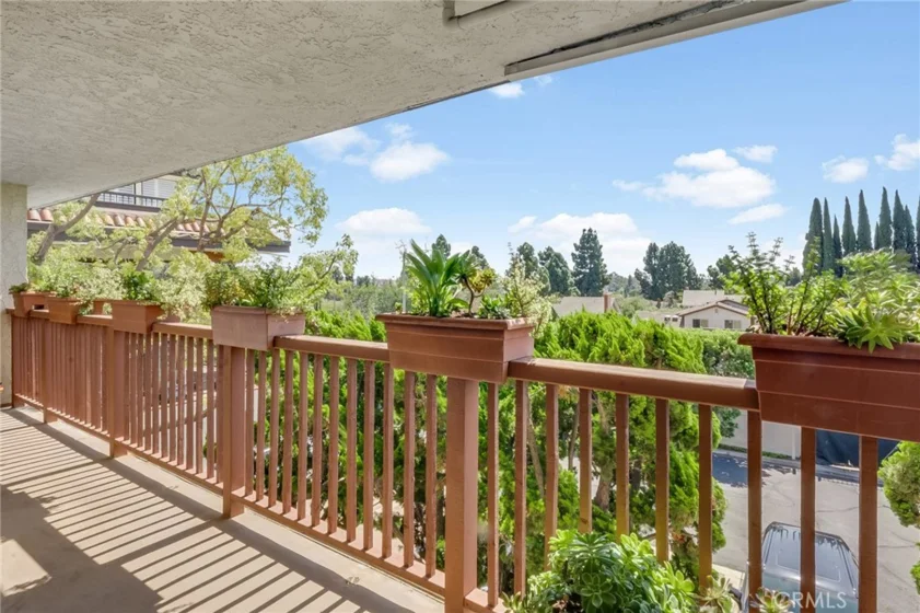 6330 Riviera photo 37