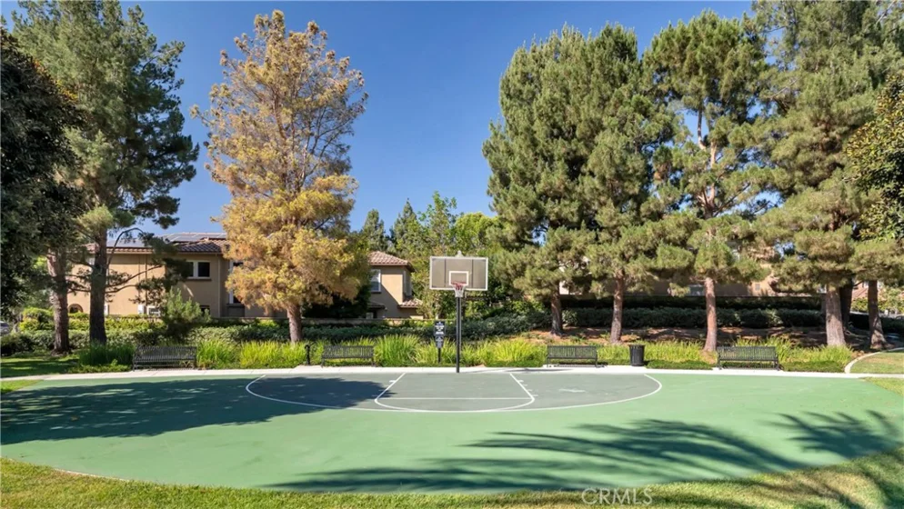 128 Talmadge photo 29