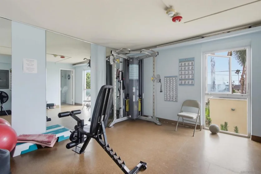 4944 Cass Street #909 photo 25