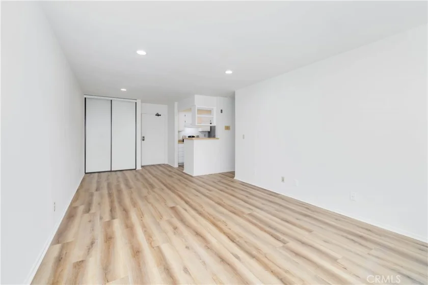 1119 Albany #226 photo 19